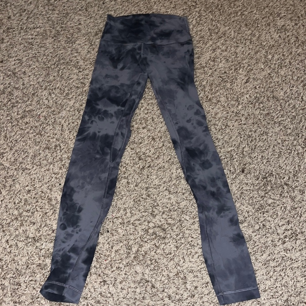 lululemon size 4 leggings 28” high waisted
